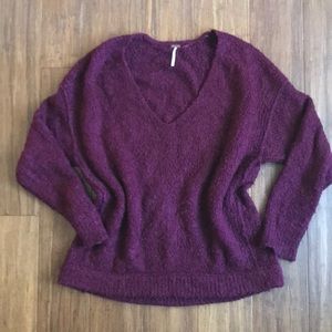 EVEREVE Free People maroon oversized v neck sweater Small